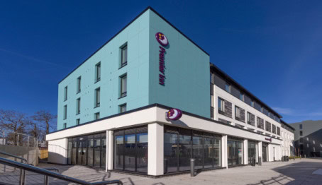 Commercial building