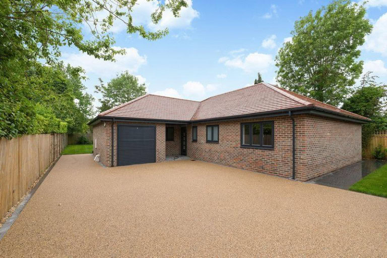 Timber frame bungalow